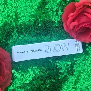 MAC Cosmetics Lipglass in Blow